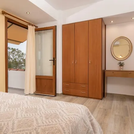 Διαμέρισμα Garden House Psarogiannis *
